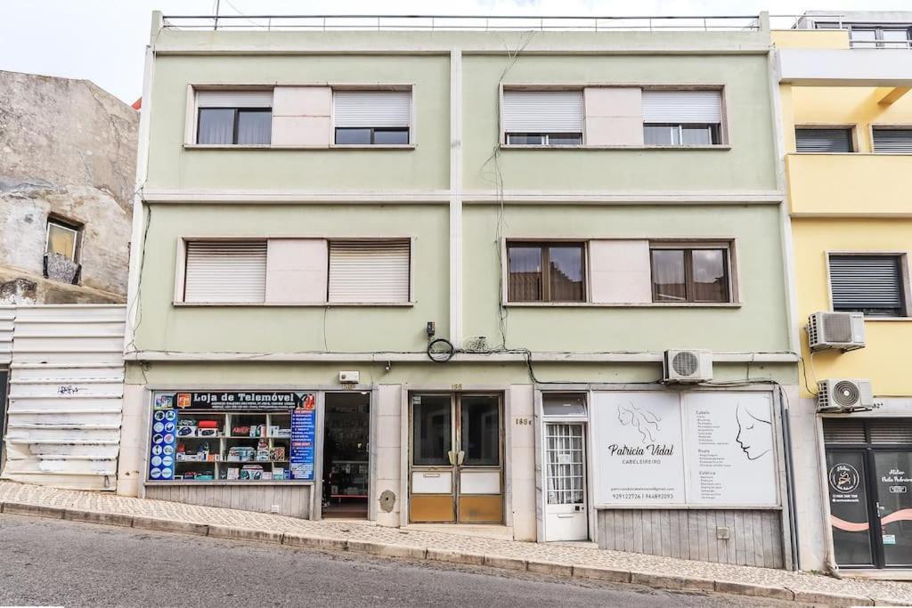 Vita Portucale ! Ajuda Delight Lisabona Exterior foto
